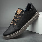 Men’s Low-Top Sneakers with Lace-Up Closure
