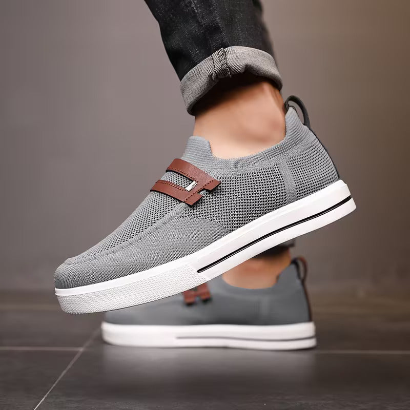 Men’s Slip-On Closed-Toe Shoes