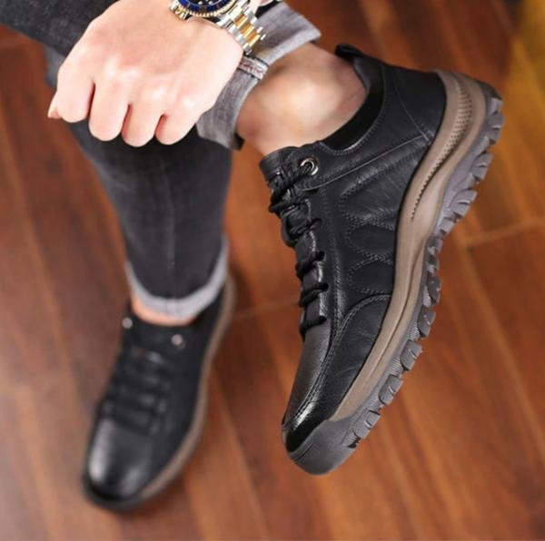Men’s Closed-Round-Toe Lace-Up Low-Top Sneakers