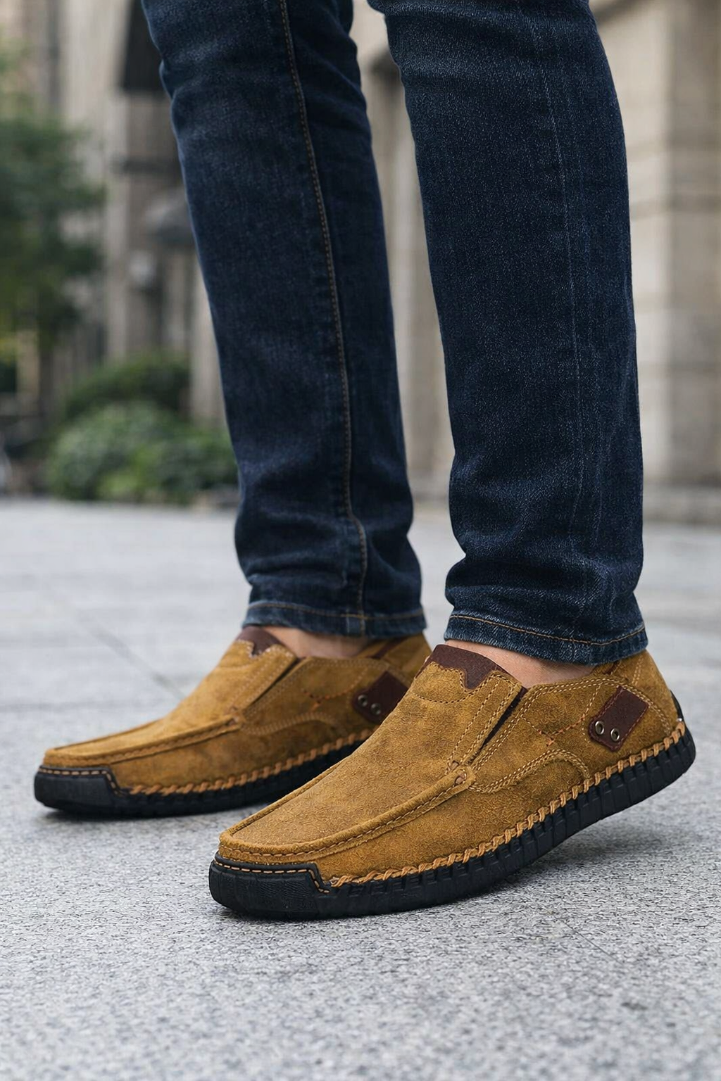 Men's Patch Accents Slip-On Loafers