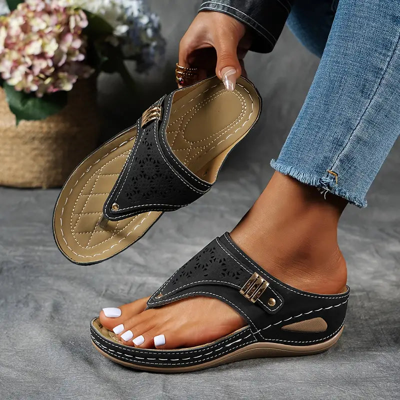 Women’s Buckle Strap Platform Slide Sandals