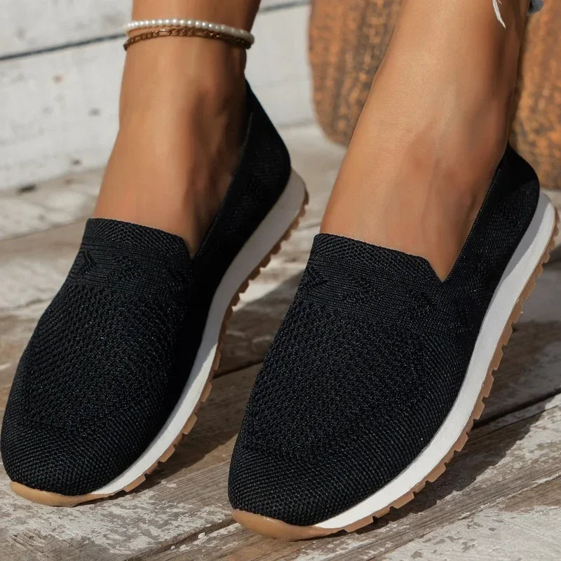 Women’s Closed-Toe Slip-On Low-Top Shoes