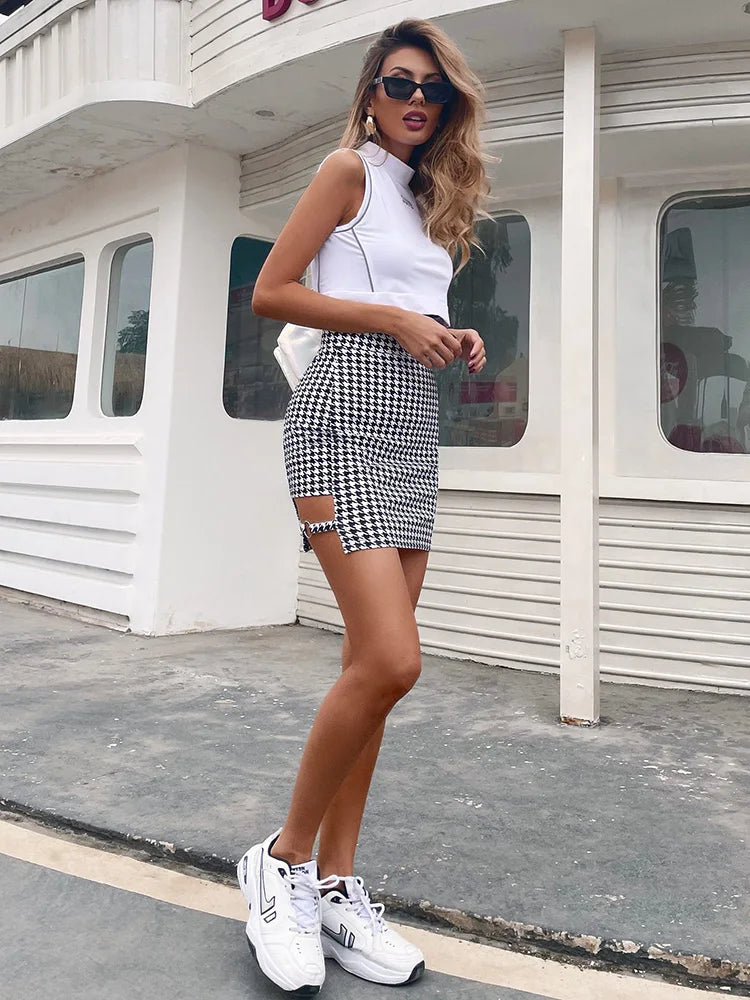 Women’s High Waisted Mini Skirt