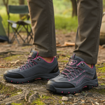 Women’s Low-Cut Lace-Up Hiking Shoes