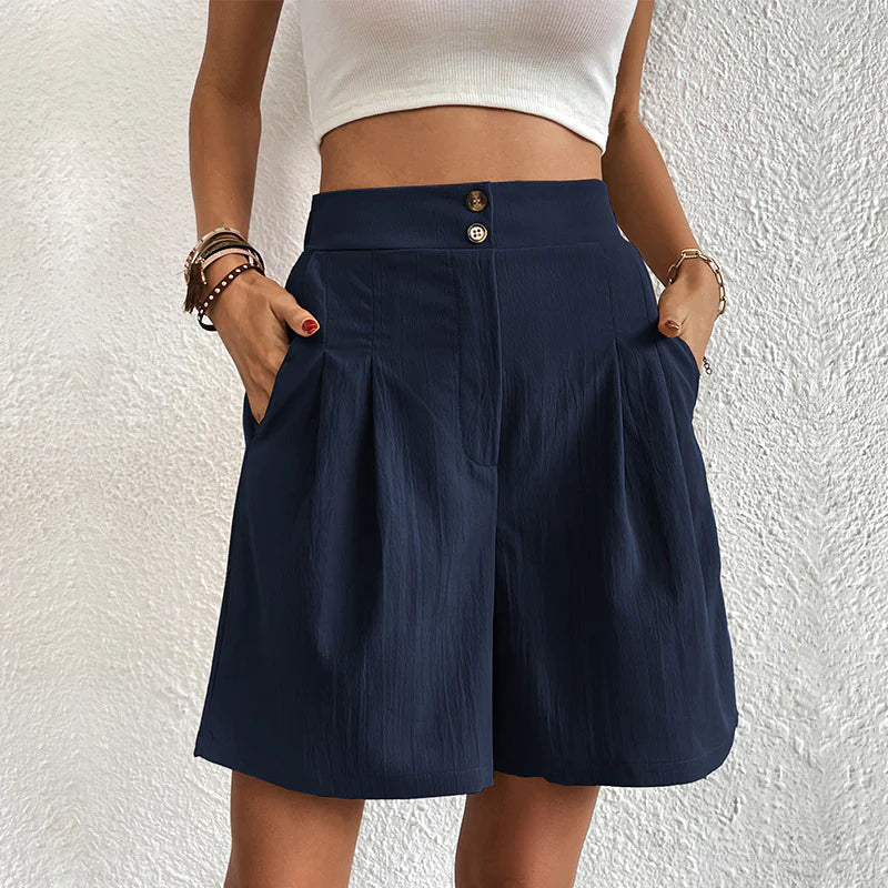 Women’s Pleated Bermuda Shorts