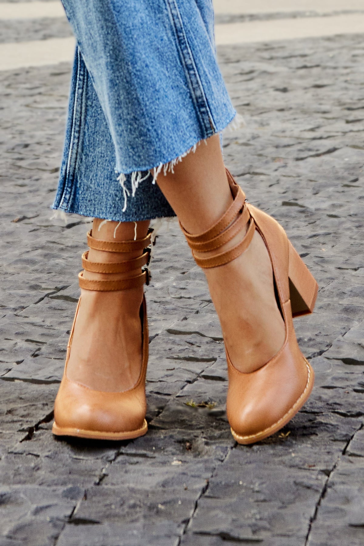 Women’s Casual Closed Toe Block Heel Back Zipper Heels