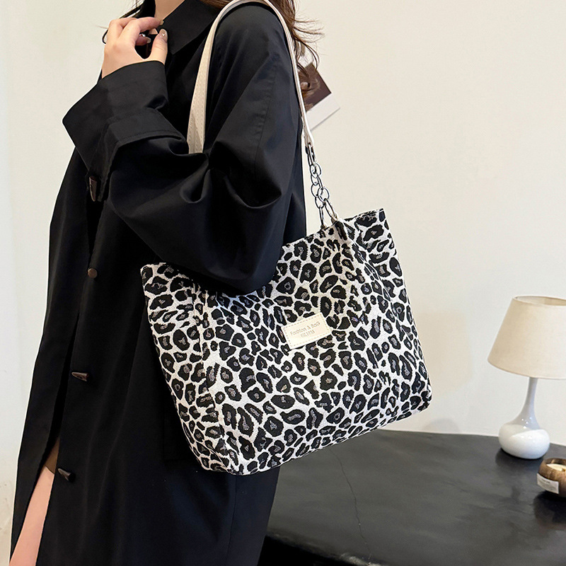 Women’s Leopard Print Shoulder Bag