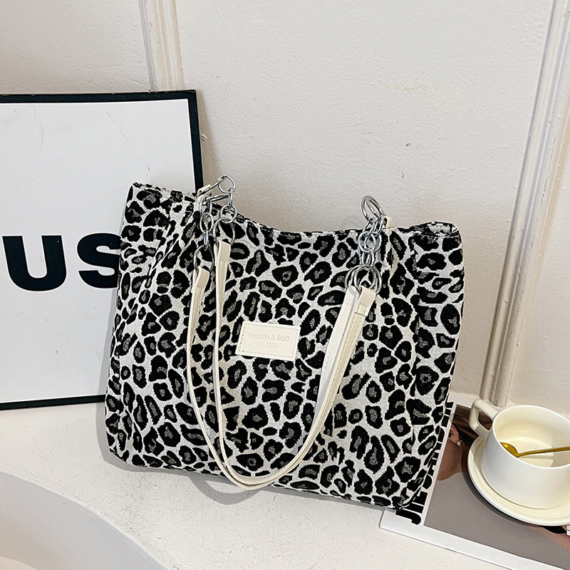 Women’s Leopard Print Shoulder Bag