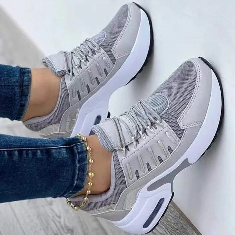 Women's Rounded Toe Lace Up Platform Sneakers