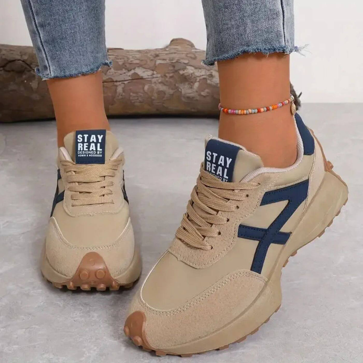 Women's Rounded Toe Lace Up Sneakers