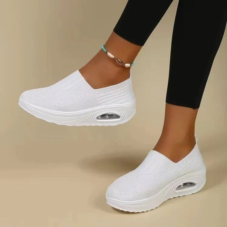 Women's Slip On Knit Round Toe Pull Tab Raised Sole Edge Platform Sneakers