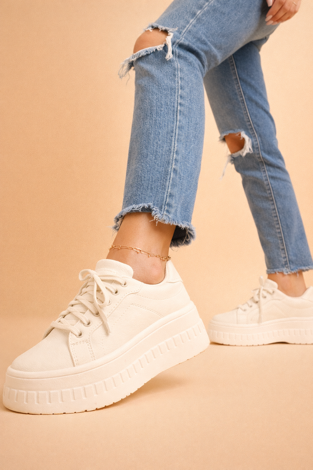 Women's Thick Sole Lace Up Platform Sneakers