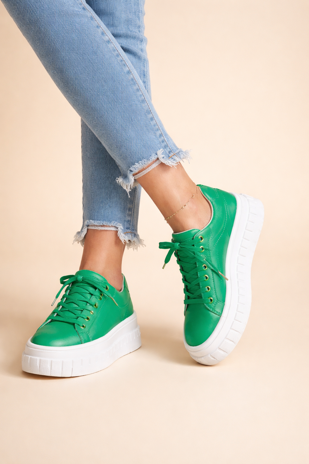 Women's Thick Sole Lace Up Platform Sneakers