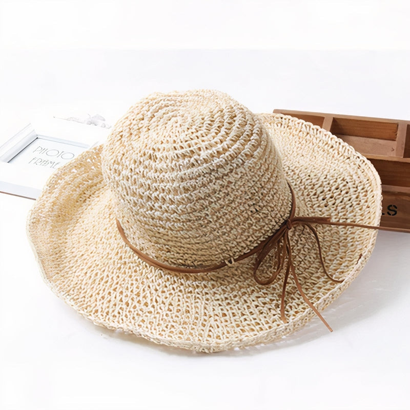 Women’s Wide Brim Woven Straw Sun Hat