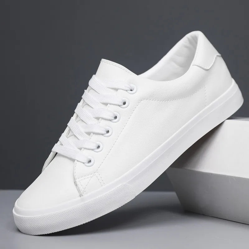 Men’s Low-Top Lace-Up Sneakers