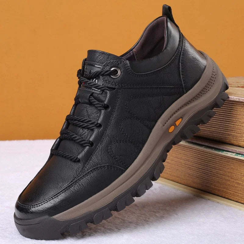 Men’s Closed-Round-Toe Lace-Up Low-Top Sneakers