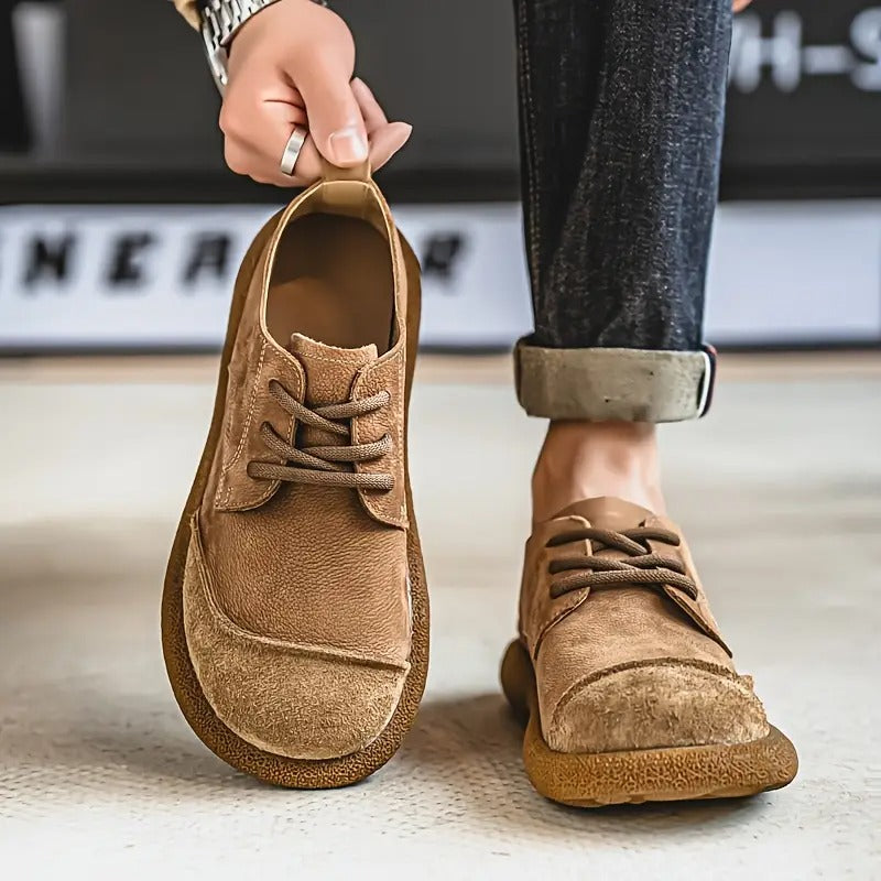 Men’s Closed-Toe Lace-Up Oxford Shoes