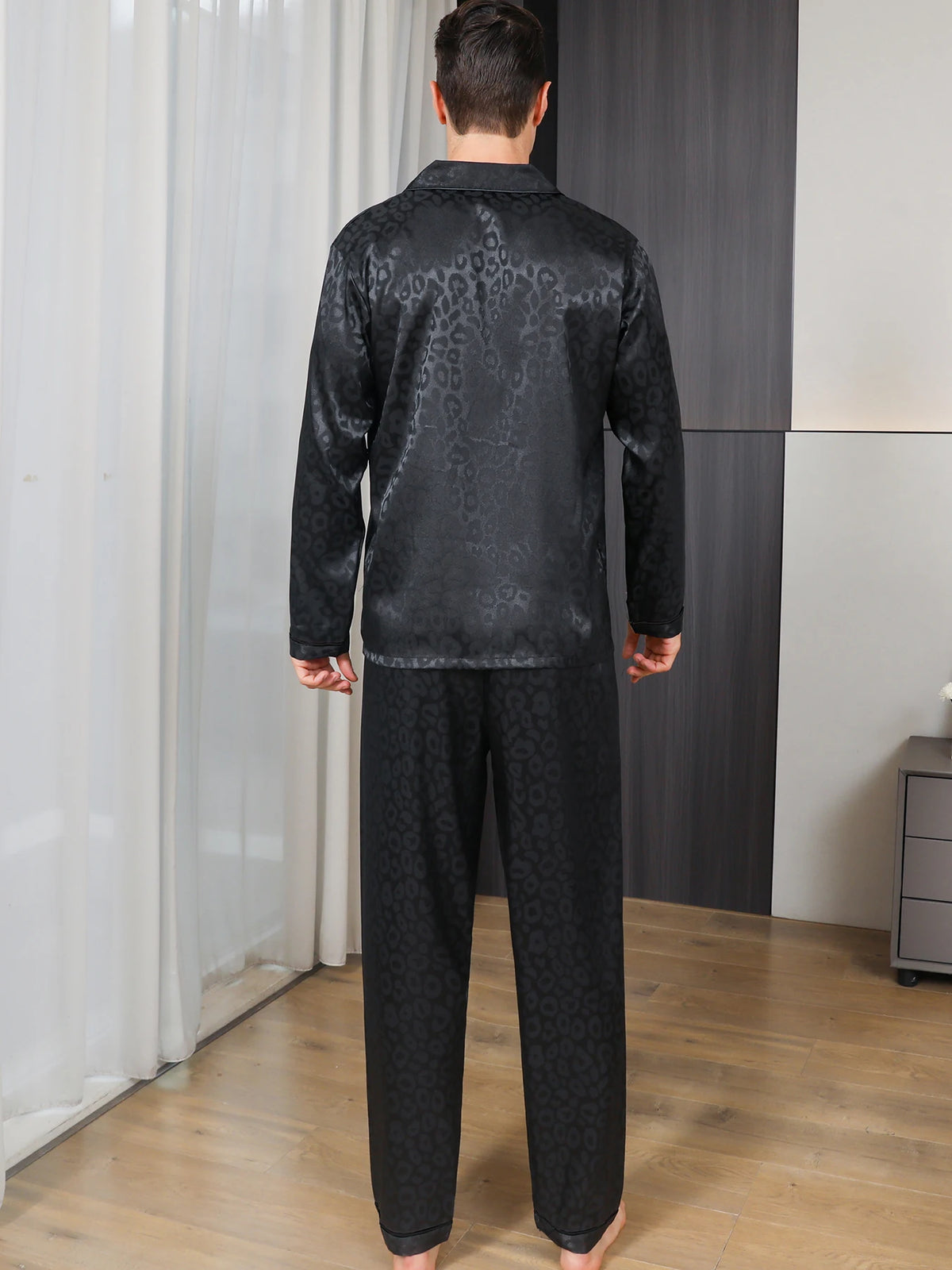 Men’s Long Sleeve Notch Collar 2 Piece Pajama Set