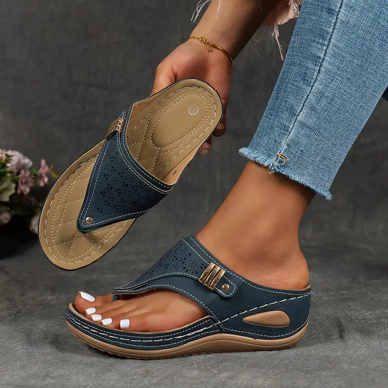 Women’s Buckle Strap Platform Slide Sandals