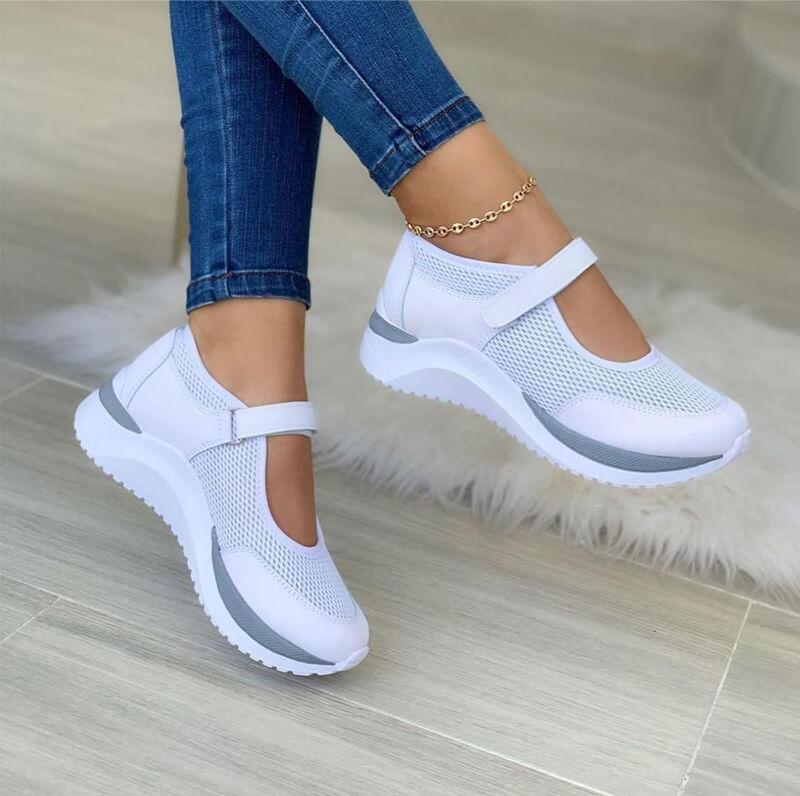 Women’s Closed-Toe Strap Low-Top Shoes