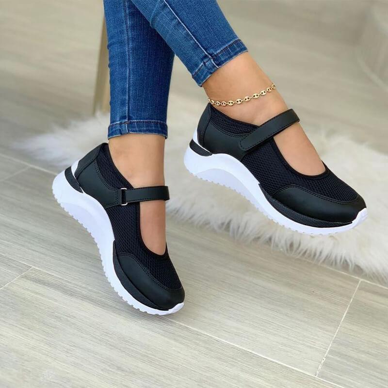 Women’s Closed-Toe Strap Low-Top Shoes