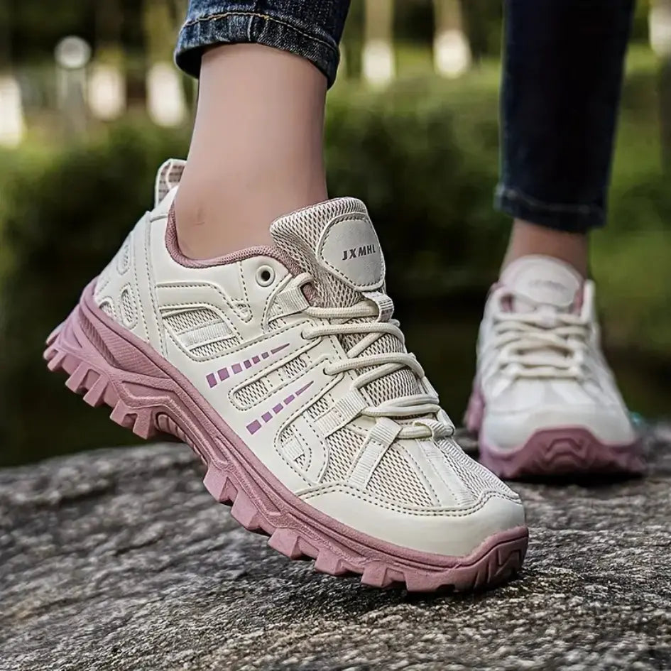 Women’s Lace-Up Outdoor Hiking Shoes