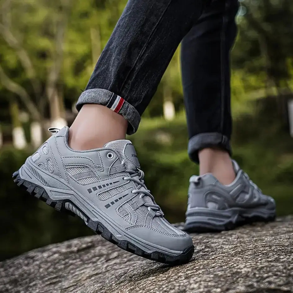 Women’s Lace-Up Outdoor Hiking Shoes