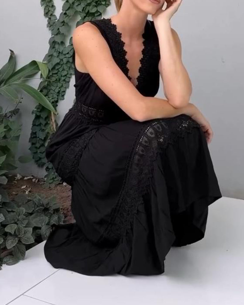 Women’s Lace V-Neck Maxi Wedding Guest Dress