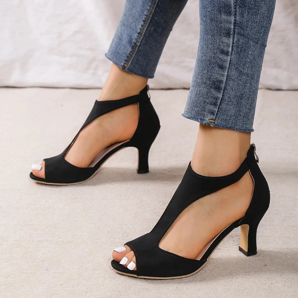 Women’s Open-Toe Cut-Out Block Heel Shoes