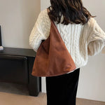 Women’s Shoulder Bag with Wide Opening