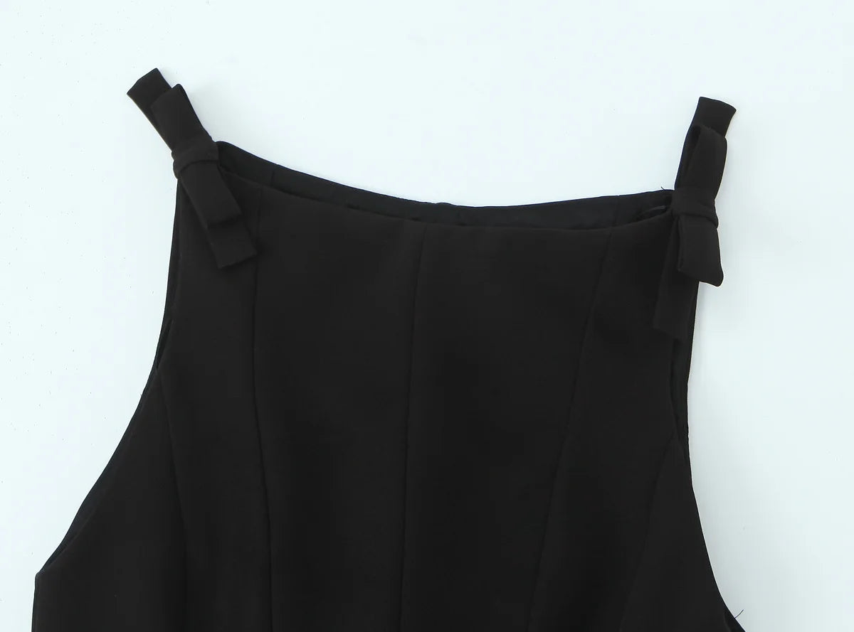 Women’s Sleeveless Halter Neck Top