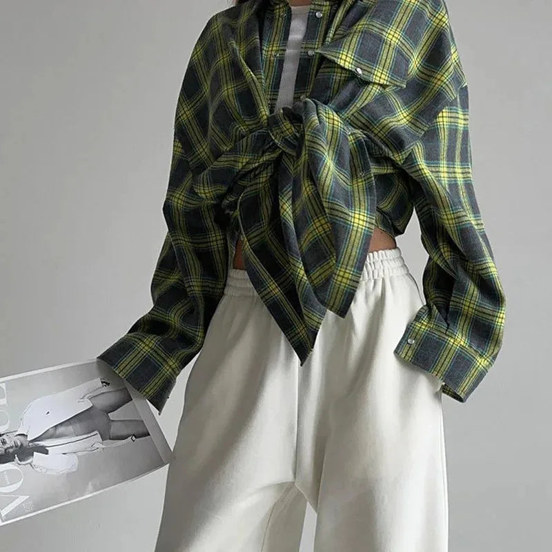 Women's Button Front Plaid Chest Pocket Long Sleeve Flannel Shirt