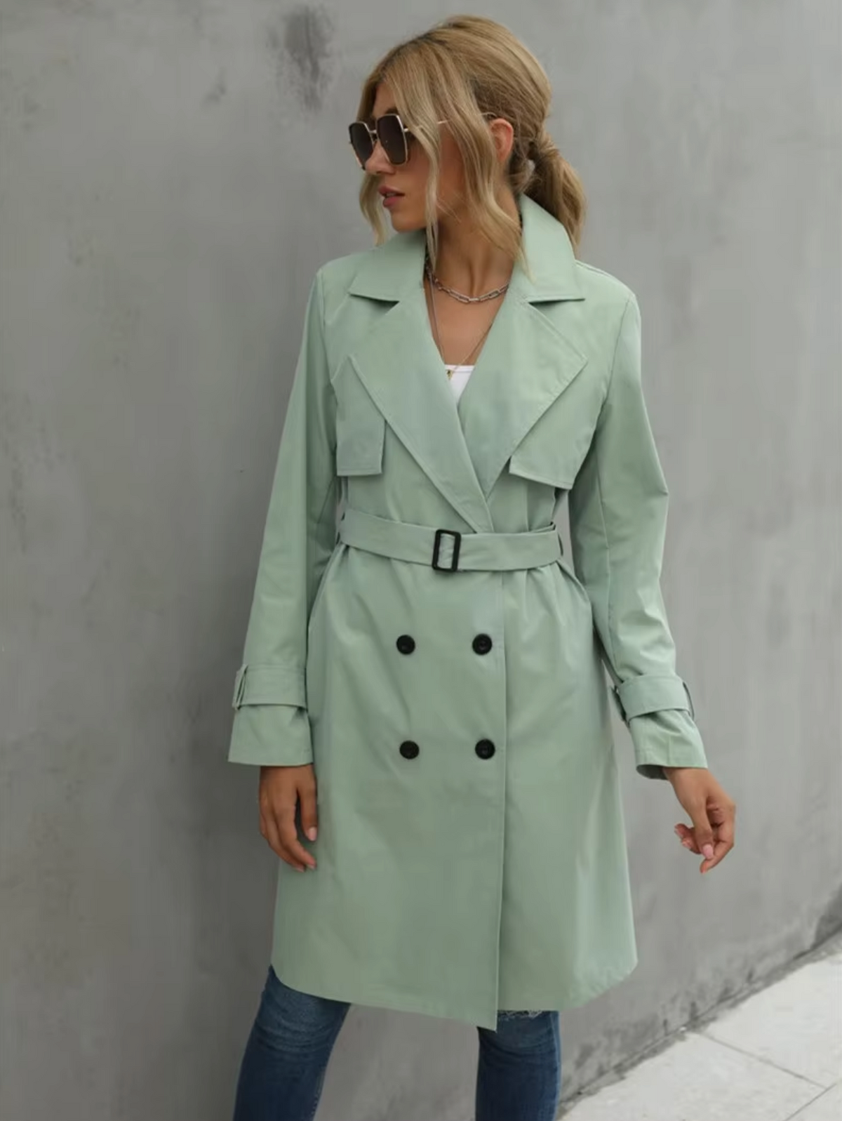 Women's Button Front Wide Lapels Belted Cuffs Double-Breasted Trench Coat