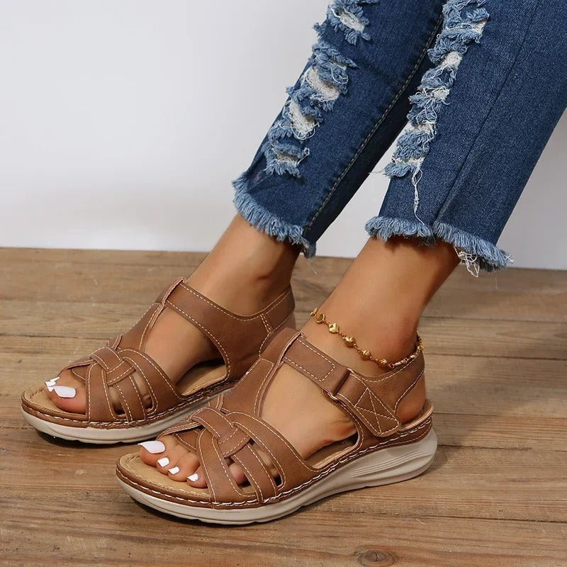 Women’s Casual Cutout Open Toe Back Strap Flat Sandals