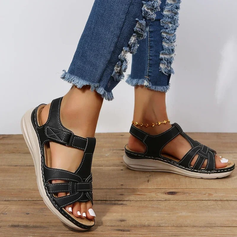 Women’s Casual Cutout Open Toe Back Strap Flat Sandals
