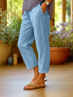 Women's Cuffed Hems Pocket Details Tapered Cropped Pants