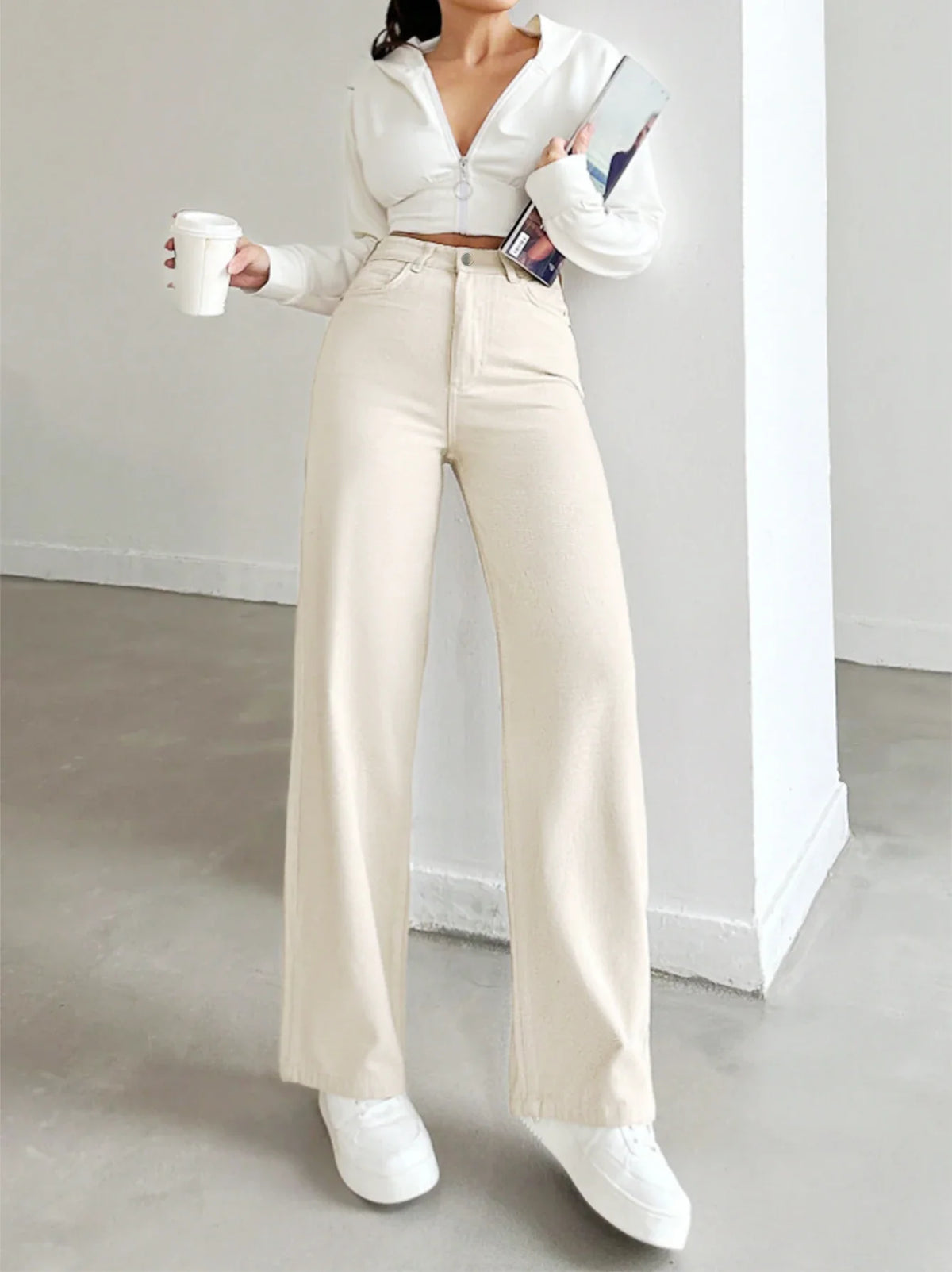 Women’s High Waisted Loose Fit Denim Jeans