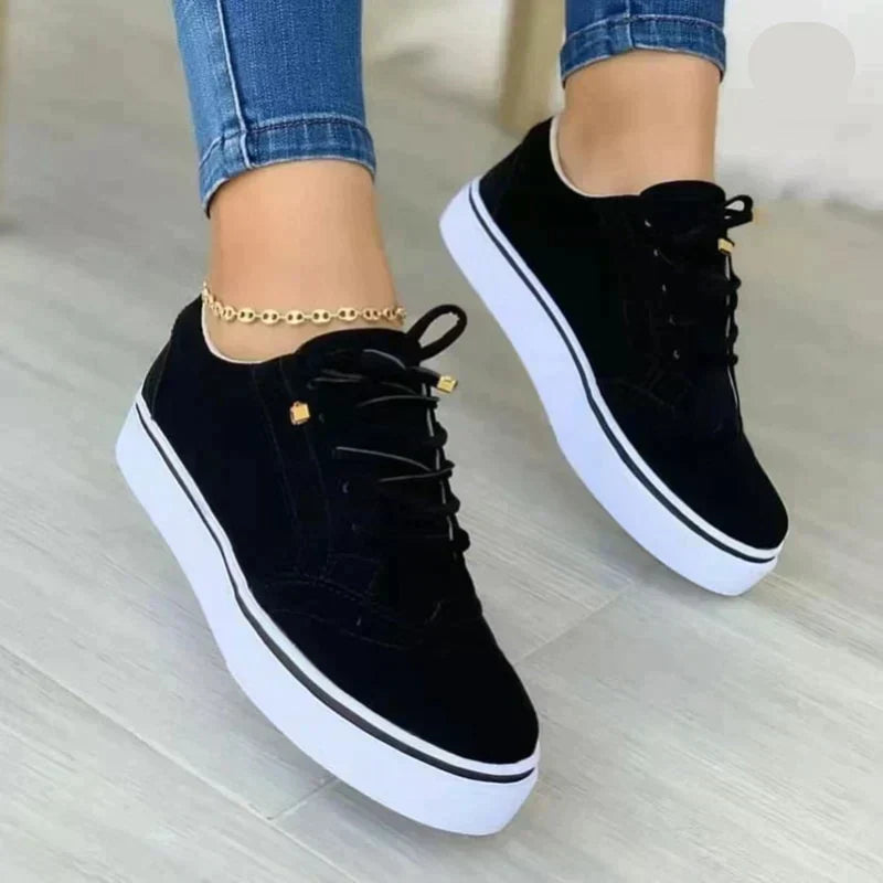 Women's Lace Up Wingtip Low Top Sneakers
