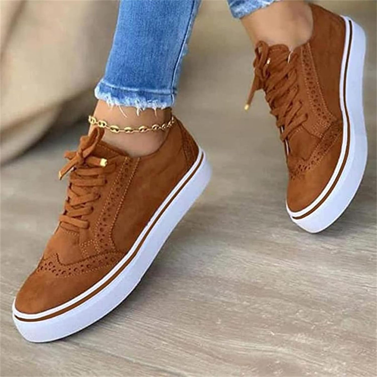 Women's Lace Up Wingtip Low Top Sneakers