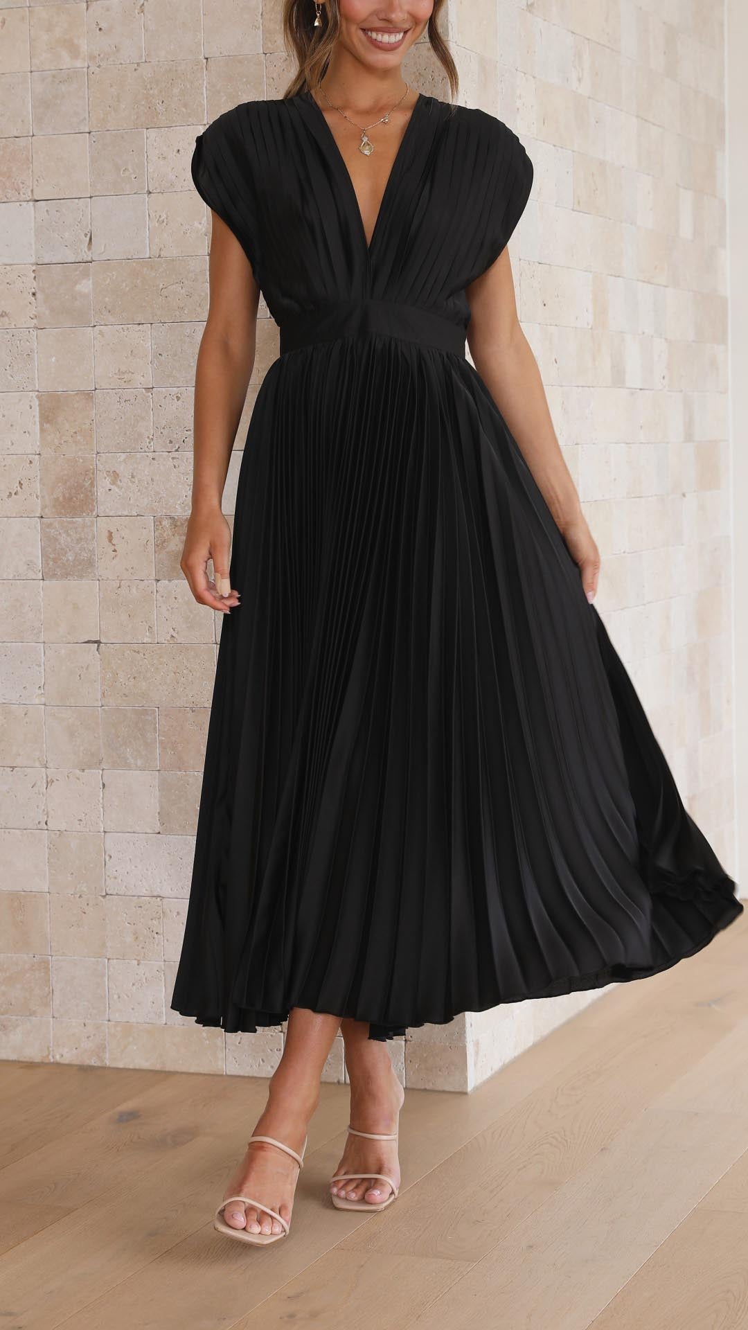 Women’s Pleated V Neck Cap Sleeve Midi Wedding Guest Dress