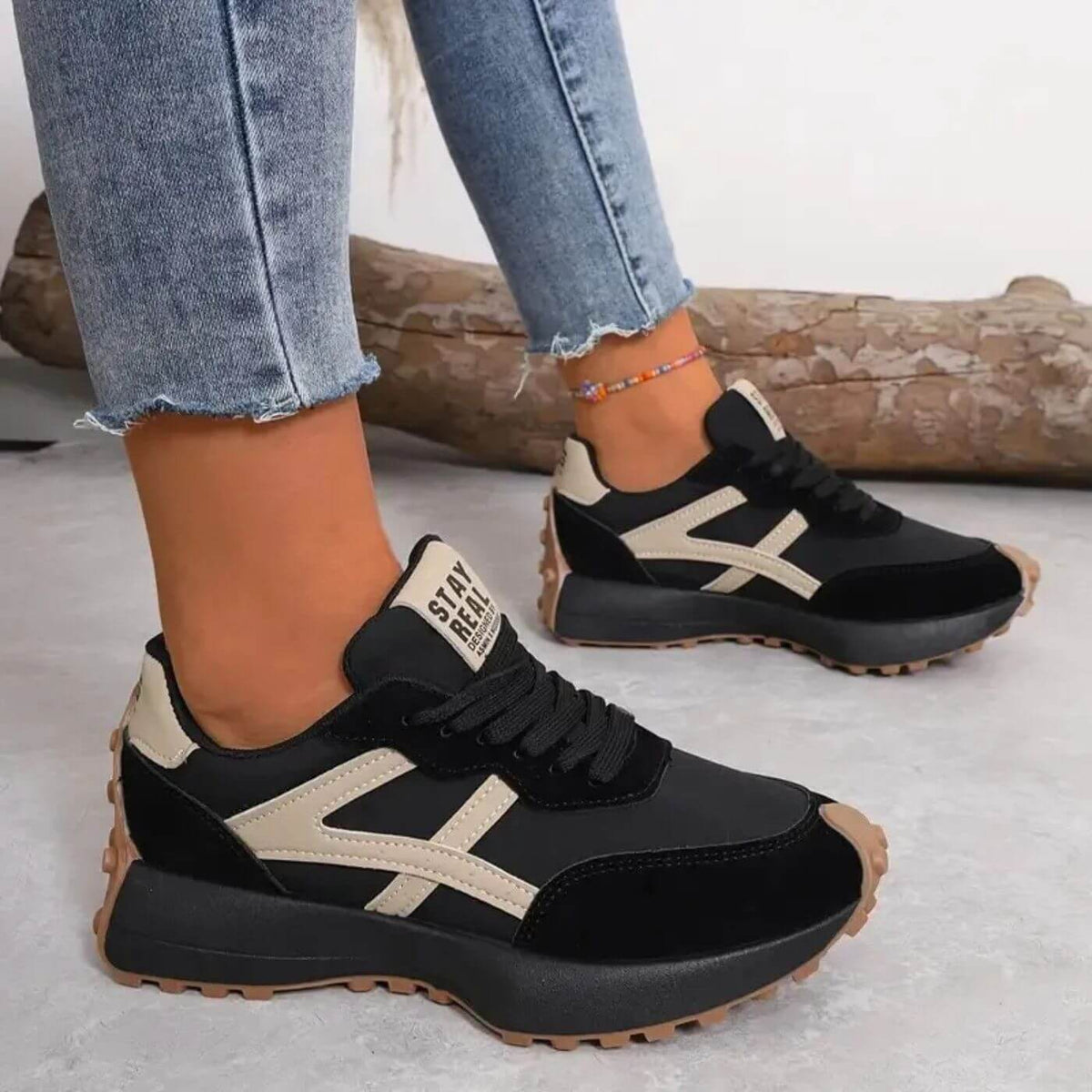 Women's Rounded Toe Lace Up Sneakers