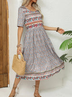 Women's Short Sleeves Printed Scoop Neck Midi Sundress