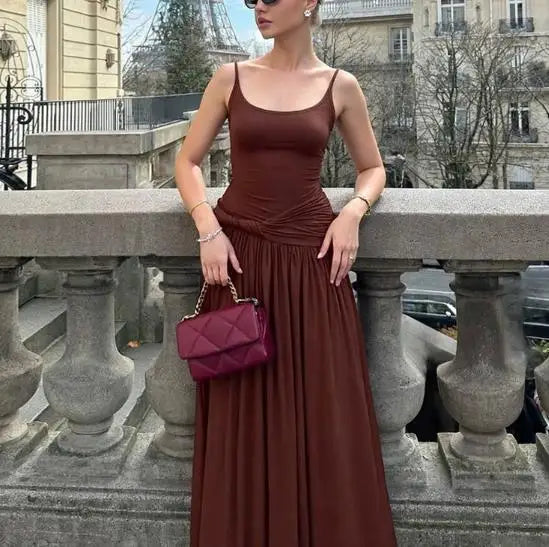 Women's Sleeveless Scoop Neckline Maxi Wedding Guest Dress