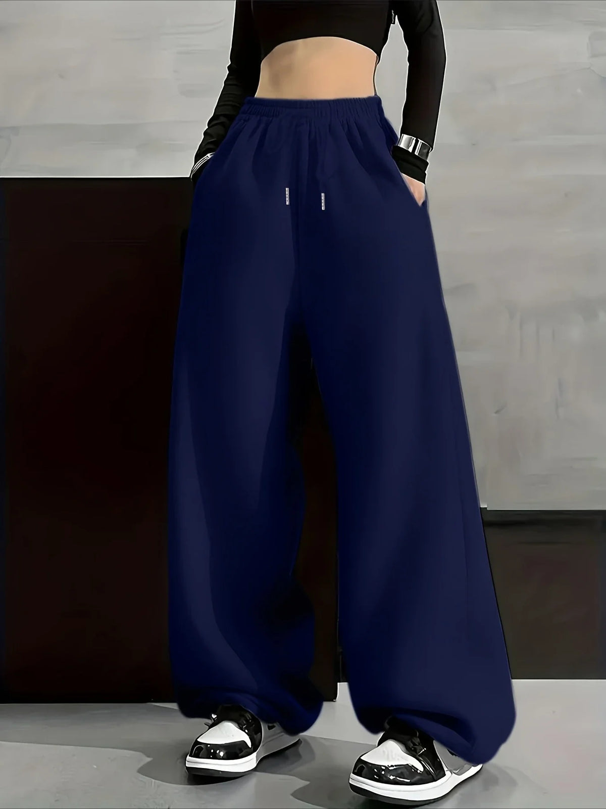 Women’s Wide Leg Drawstring Waist Sweatpants